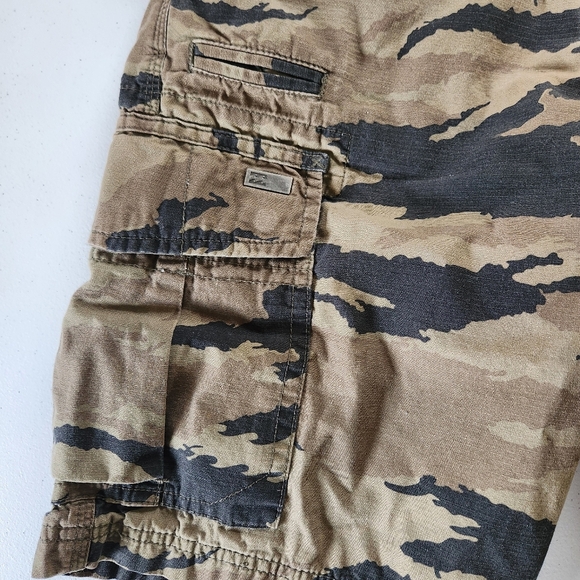 Billabong Mens Brown Black Camo 10" Cargo Shorts 100% Cotton Size 30 Waist y2k - Picture 2 of 11